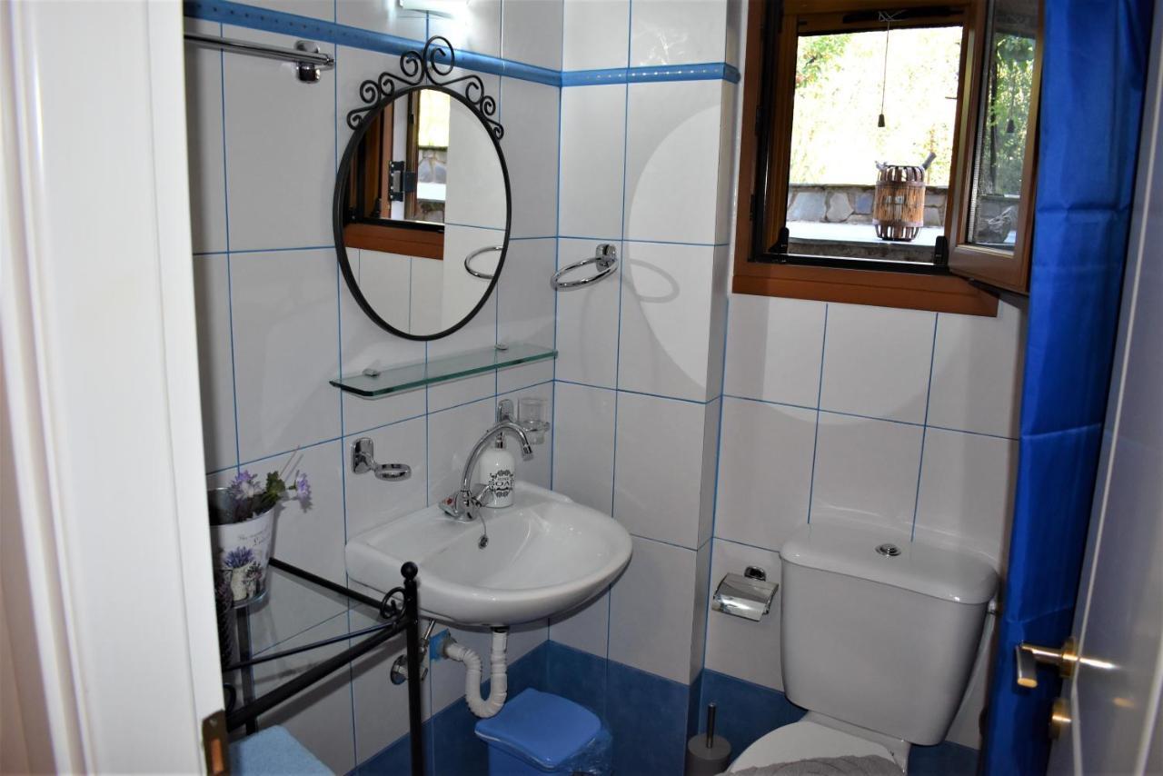 Apartment Mainades House *