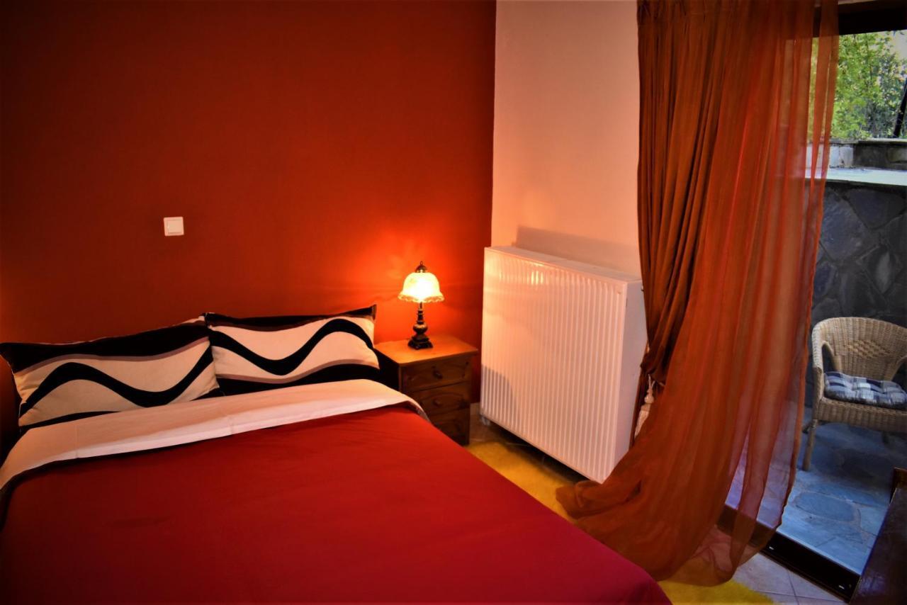 Apartment Mainades House Vytina